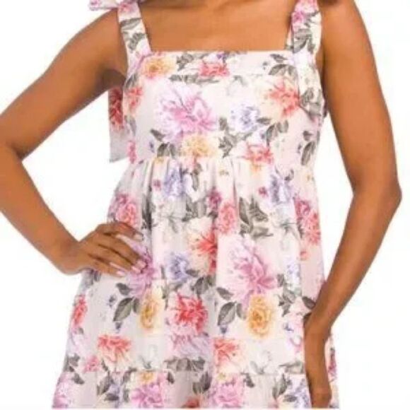 House of Harlow 1960 Floral Maxi Dress in Pink and White - Picture 5 of 10